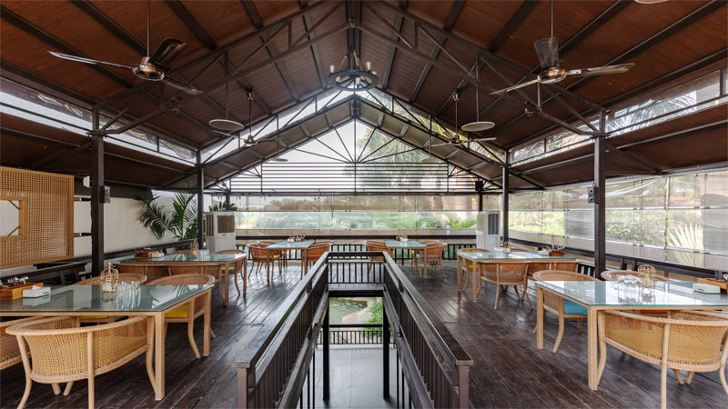 The Sparkling Water Cafe